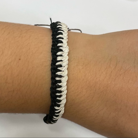 Handmade adjustable bracelets. - Picture 2 of 7